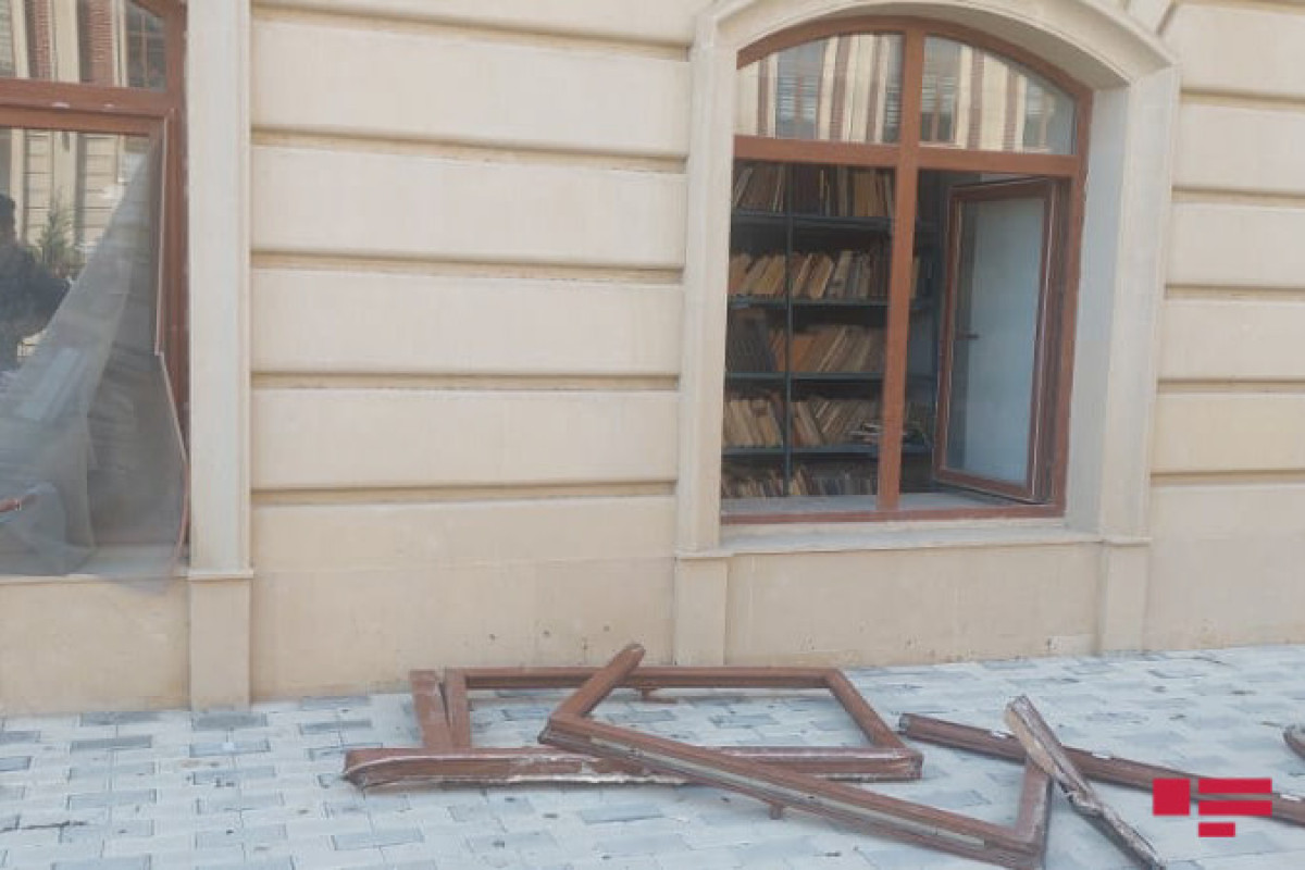 Пожар в библиотеке Азербайджанского государственного аграрного университета потушен-ФОТО -ОБНОВЛЕНО-1 