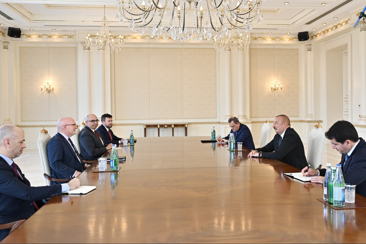 Президент Ильхам Алиев принял главного советника Госдепартамента США по Кавказу Филипа Рикера