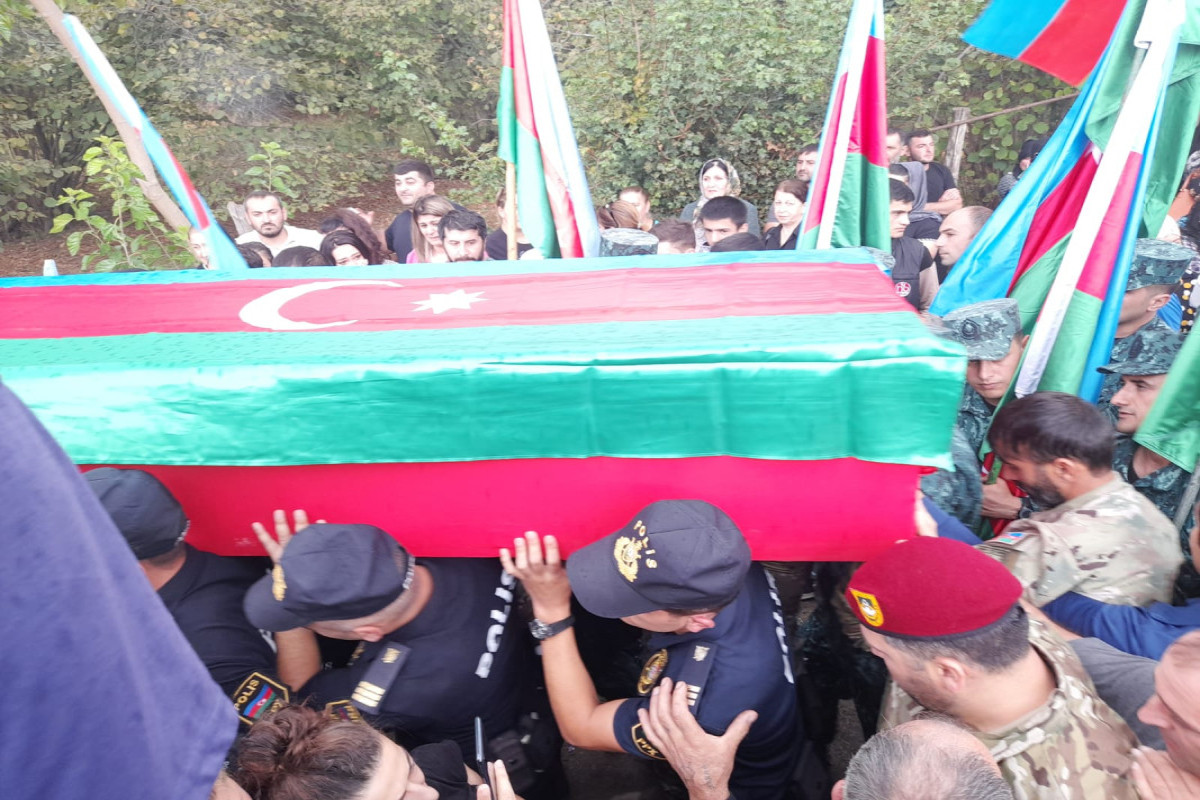 Zaqatalada şəhid dəfni