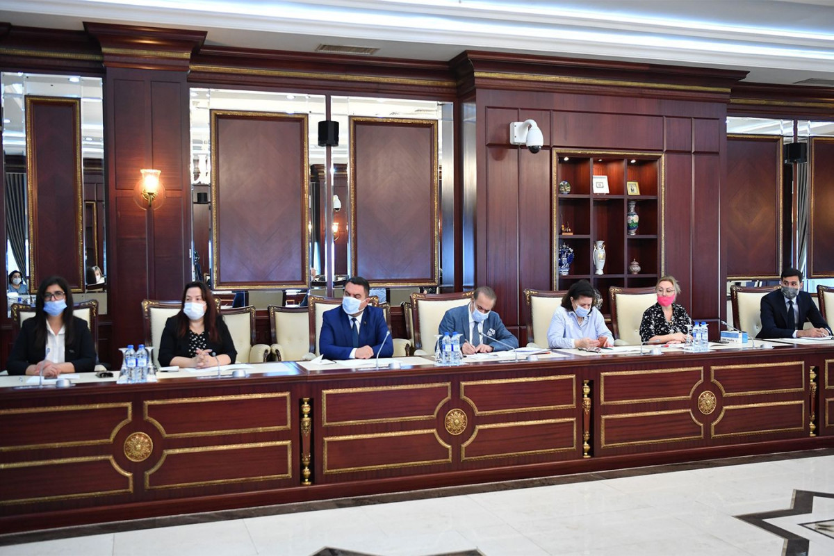 Состоялось первое заседание комитета в рамках осенней сессии Милли Меджлиса