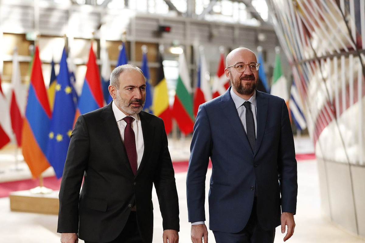 Pashinyan and Charles Michel hold phone conversation