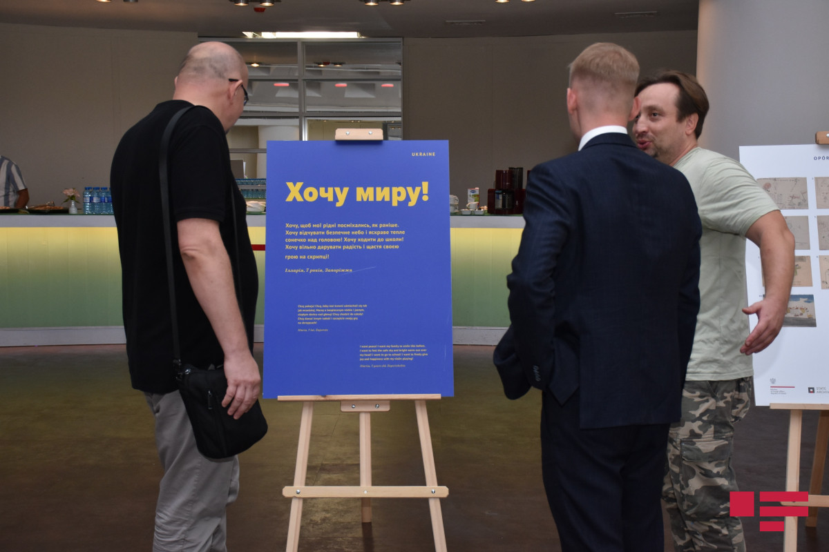 Baku hosts exhibition, "Mother, I don't want a war"