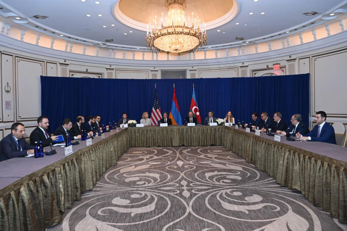 Blinken Ceyhun Bayramov və Mirzoyanı ayın sonuna qədər yenidən görüşməyə çağırıb
