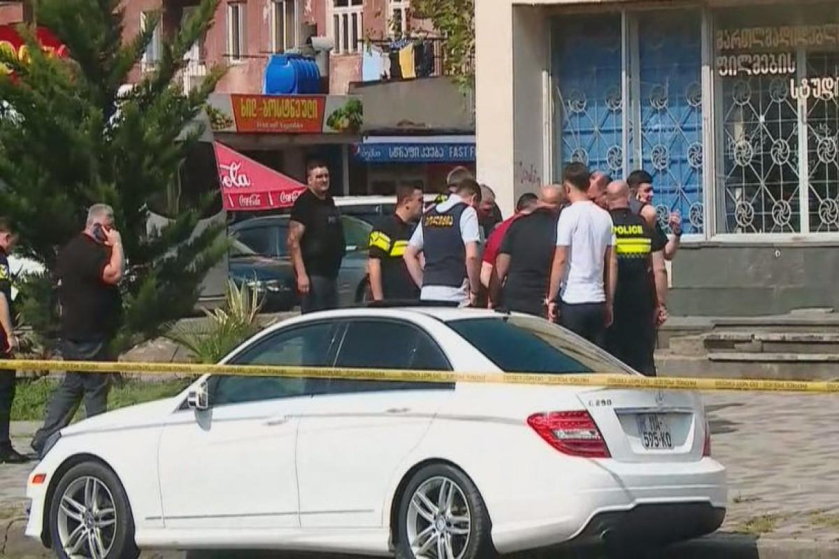 “Gürcüstan Bankı”na silahlı hücum zamanı girov götürülən 12 nəfər azad edilib  - VİDEO  - YENİLƏNİB 2 