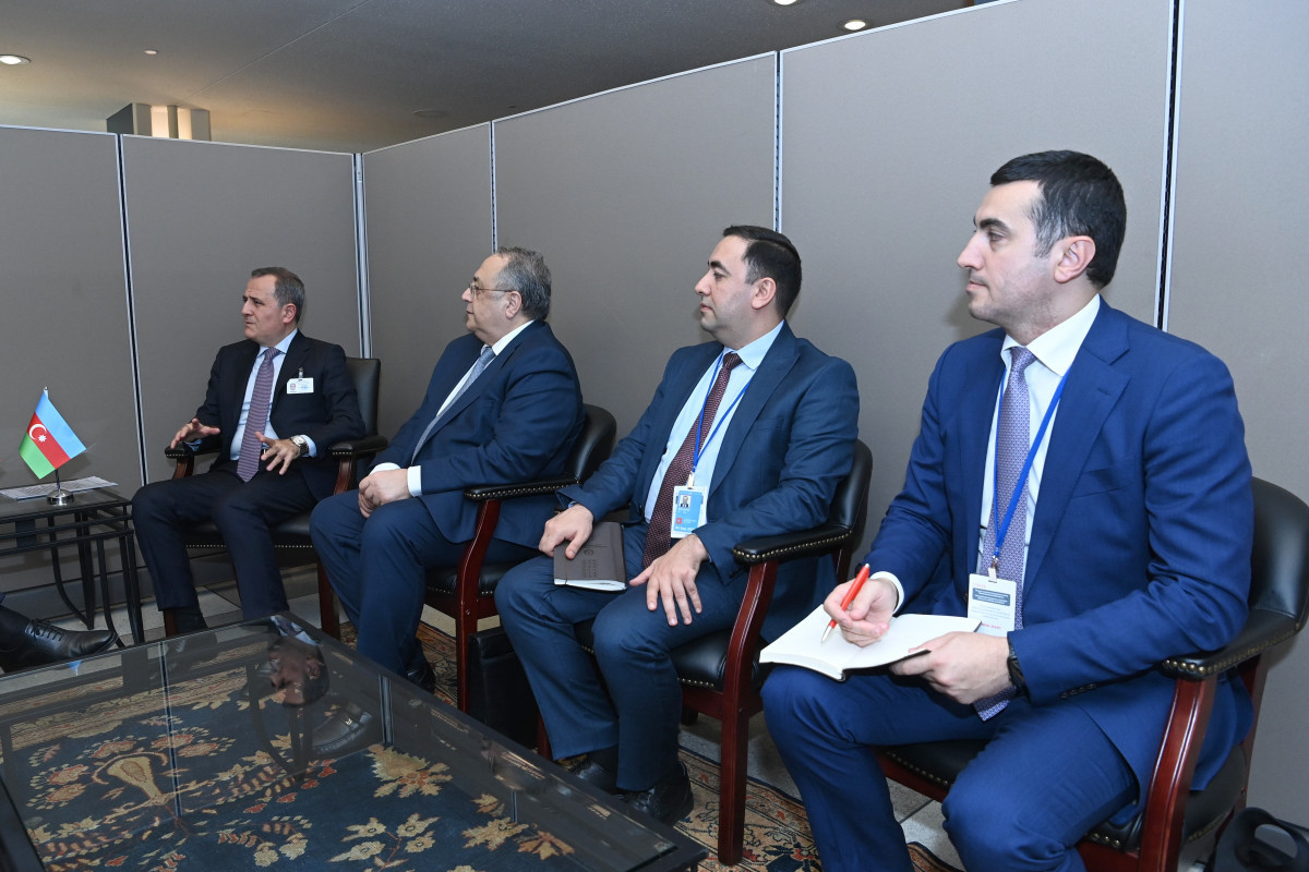 Jeyhun Bayramov meets with the Federal Minister for European and International Affairs of the Republic of Austria