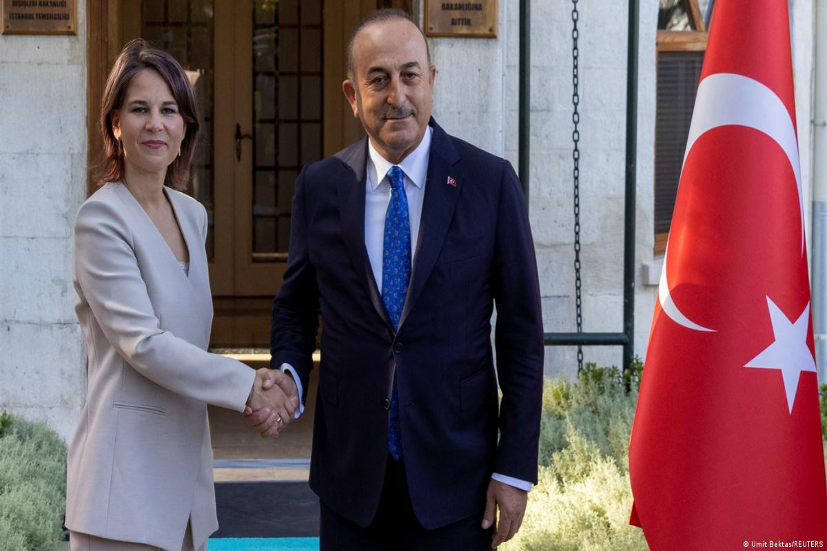 Turkish FM meets with his German counterpart 