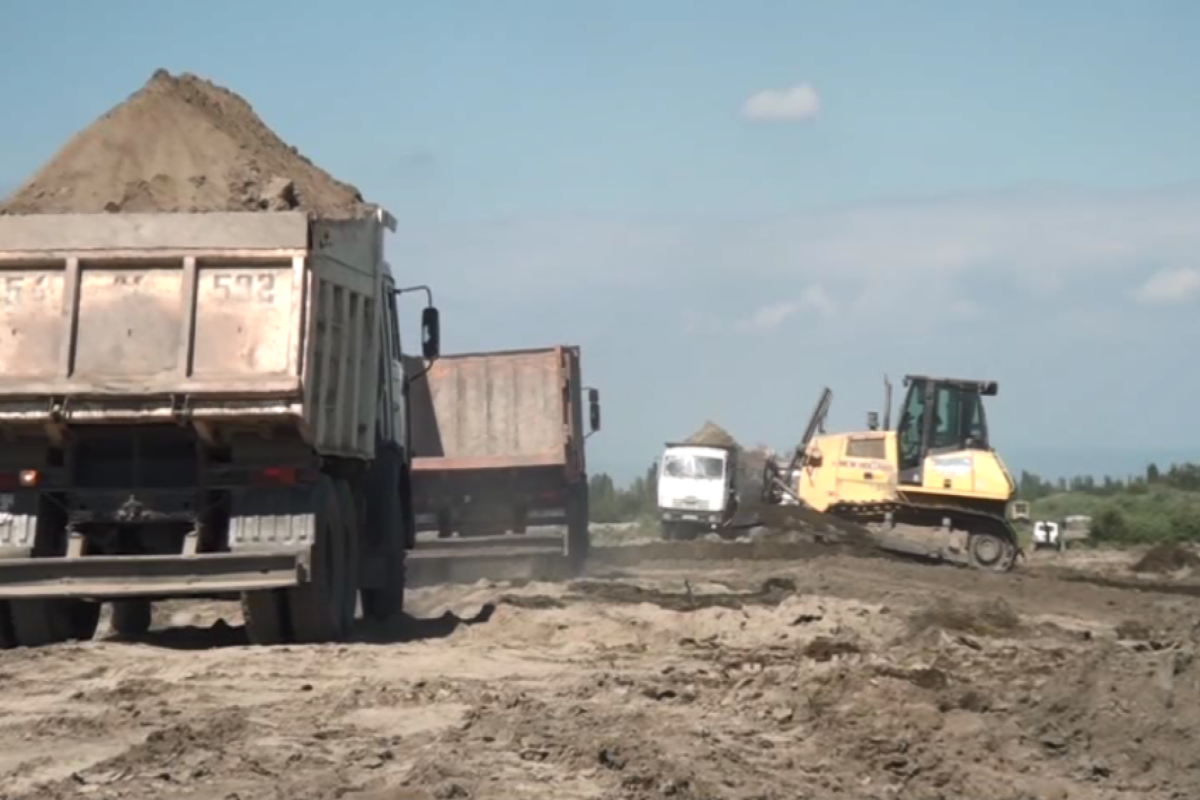 Kür çayı sahillərinin intensiv yuyulan yerlərində bərkitmə işləri aparılıb