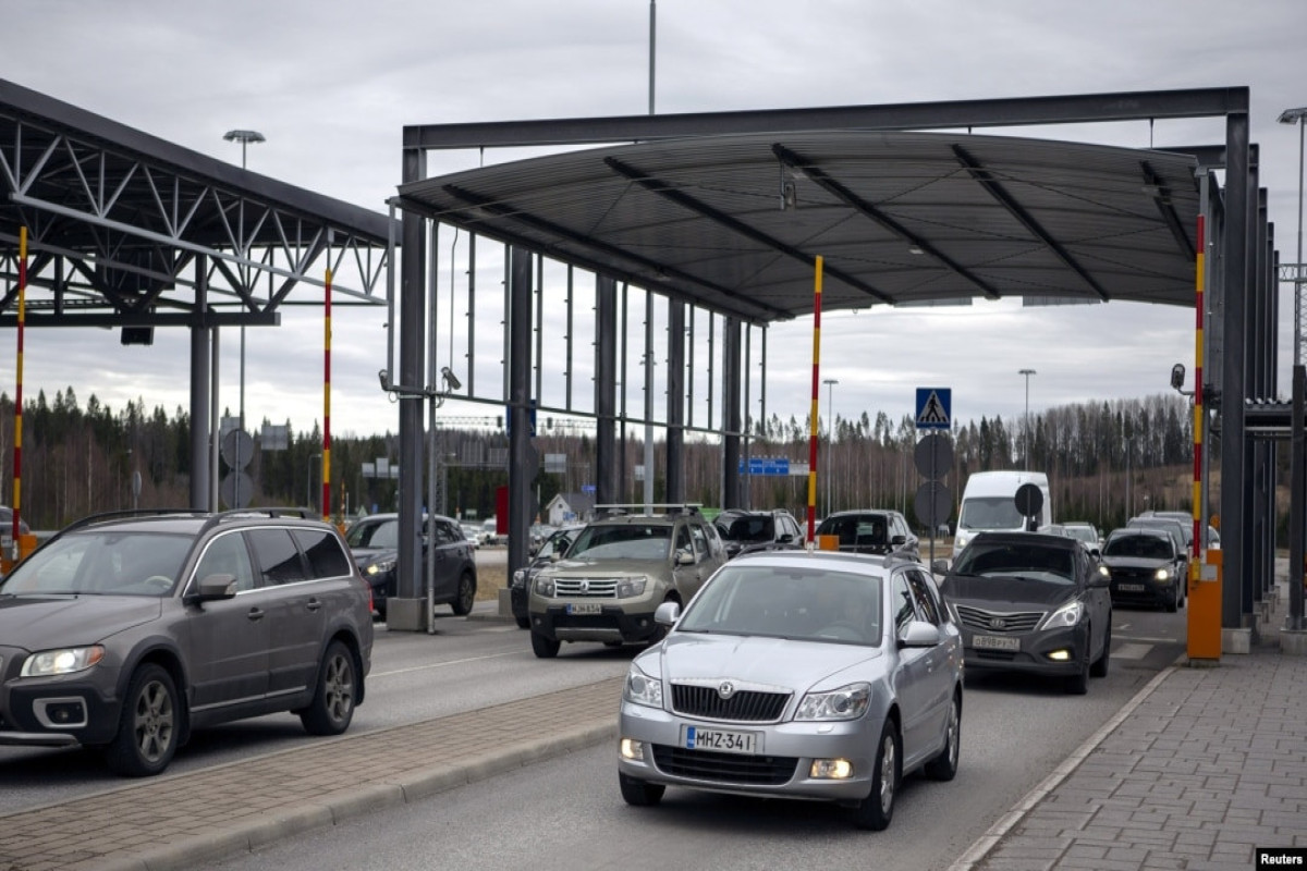 Finland says traffic on border with Russia increasing