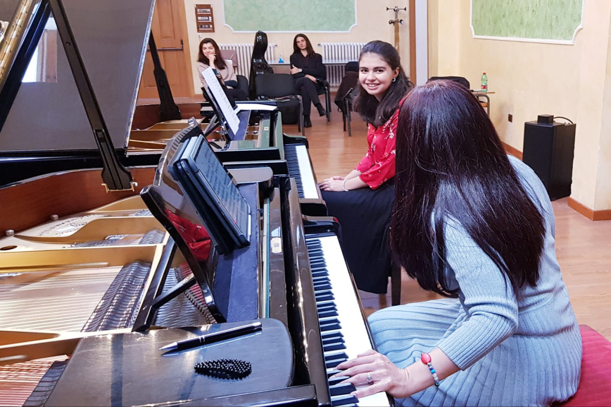 Azerbaijani classical music performed in Italy