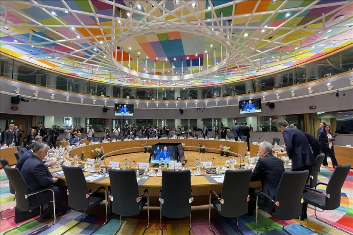 Азербайджан приглашен на саммит Европейского политического сообщества