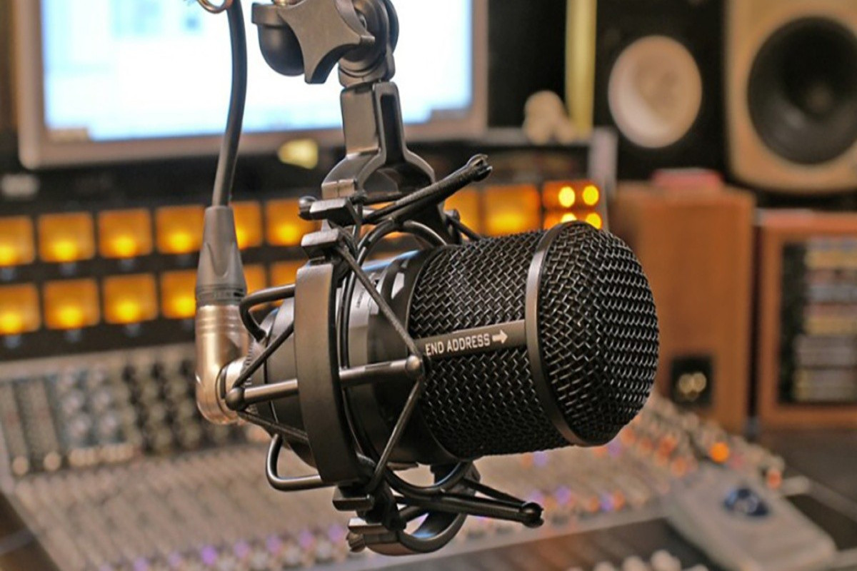 В Азербайджане выданы лицензии 3 радиовещателям
