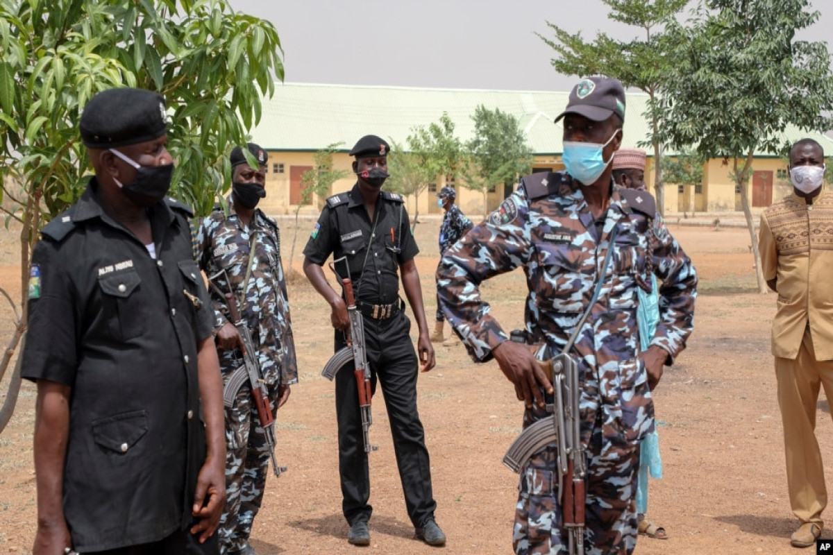 Nigeriyada məscidə hücumda 15 nəfər ölüb