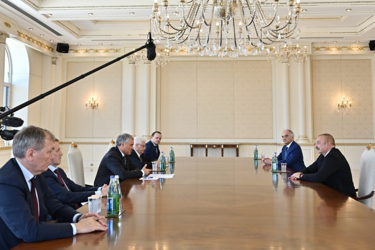 Президент Ильхам Алиев принял делегацию во главе с председателем Госдумы РФ Вячеславом Володиным