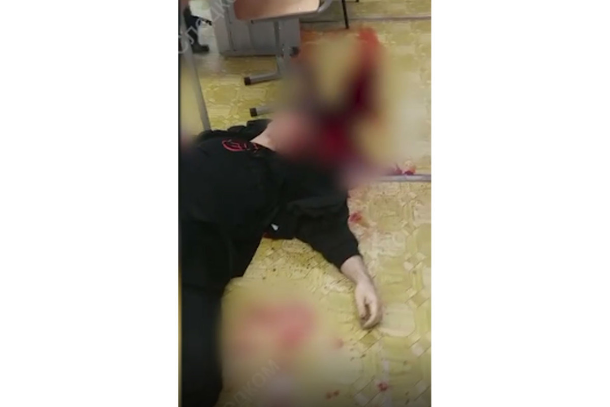 Опубликованы видеокадры застрелившего 13 человек в школе в РФ - ВИДЕО 