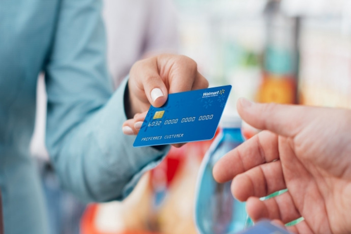 В Азербайджане количество платежных карт выросло на 23%