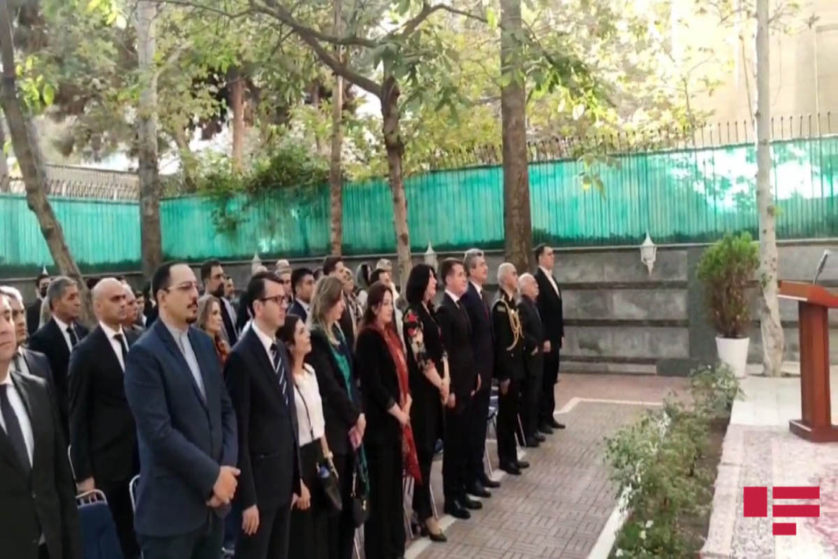 Exhibition held in Azerbaijani Embassy in Iran regarding the Day of Remembrance