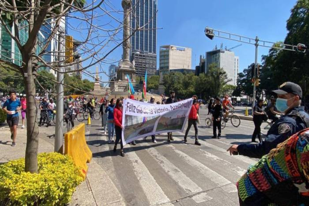 Mexikoda Anım Günü ilə bağlı yürüş keçirib
