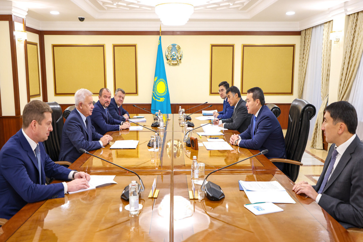 Kazakh PM, Lukoil CEO debate development of joint oil and gas projects