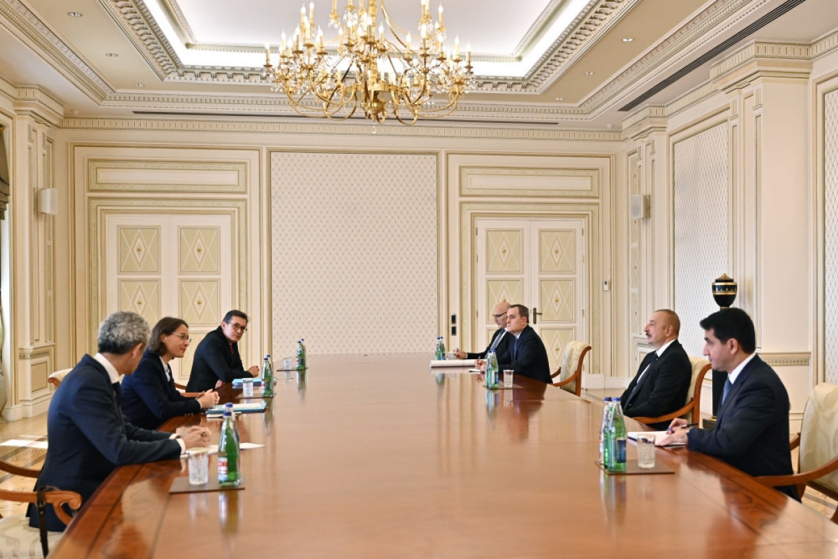 President Ilham Aliyev received advisor in Office of French President-<span class="red_color">UPDATED