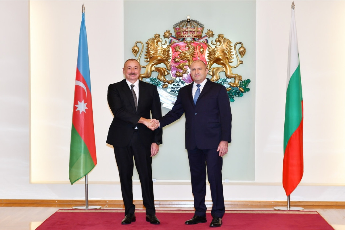 Президенты Азербайджана и Болгарии выступили с заявлениями для печати