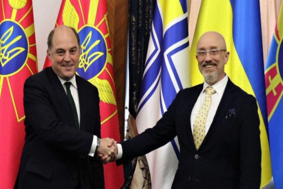 British defense minister paid secret visit to Kyiv
