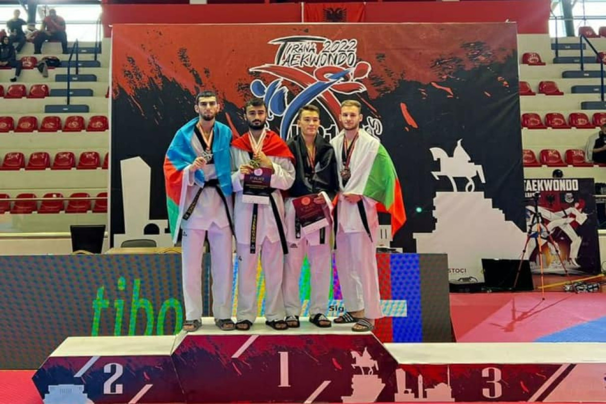 Azərbaycan taekvondoçusu Avropa çempionatında gümüş medal qazanıb - <span class="red_color">FOTOLENT