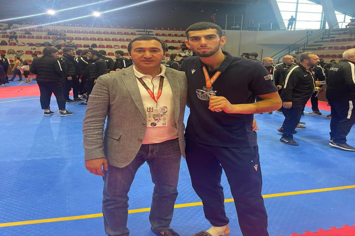 Azərbaycan taekvondoçusu Avropa çempionatında gümüş medal qazanıb - FOTOLENT 