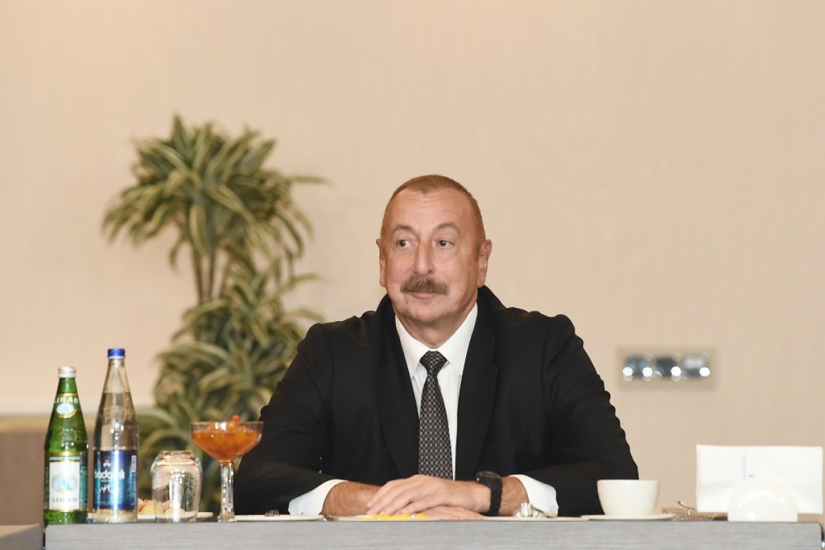 President Ilham Aliyev met with representatives of Bulgarian business communities in Sofia-UPDATED 