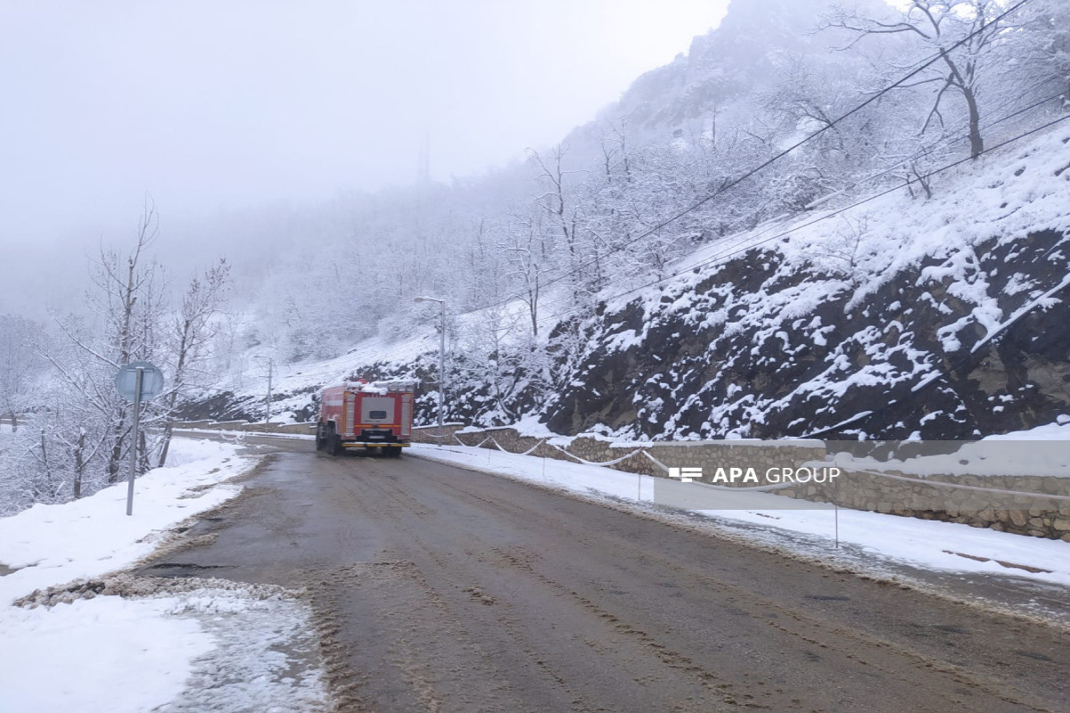 Şuşaya qar yağıb, yollar buz bağlayıb - FOTO 