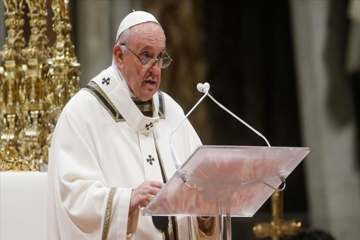СМИ: Папу Римского выписали из больницы после трехдневной госпитализации
