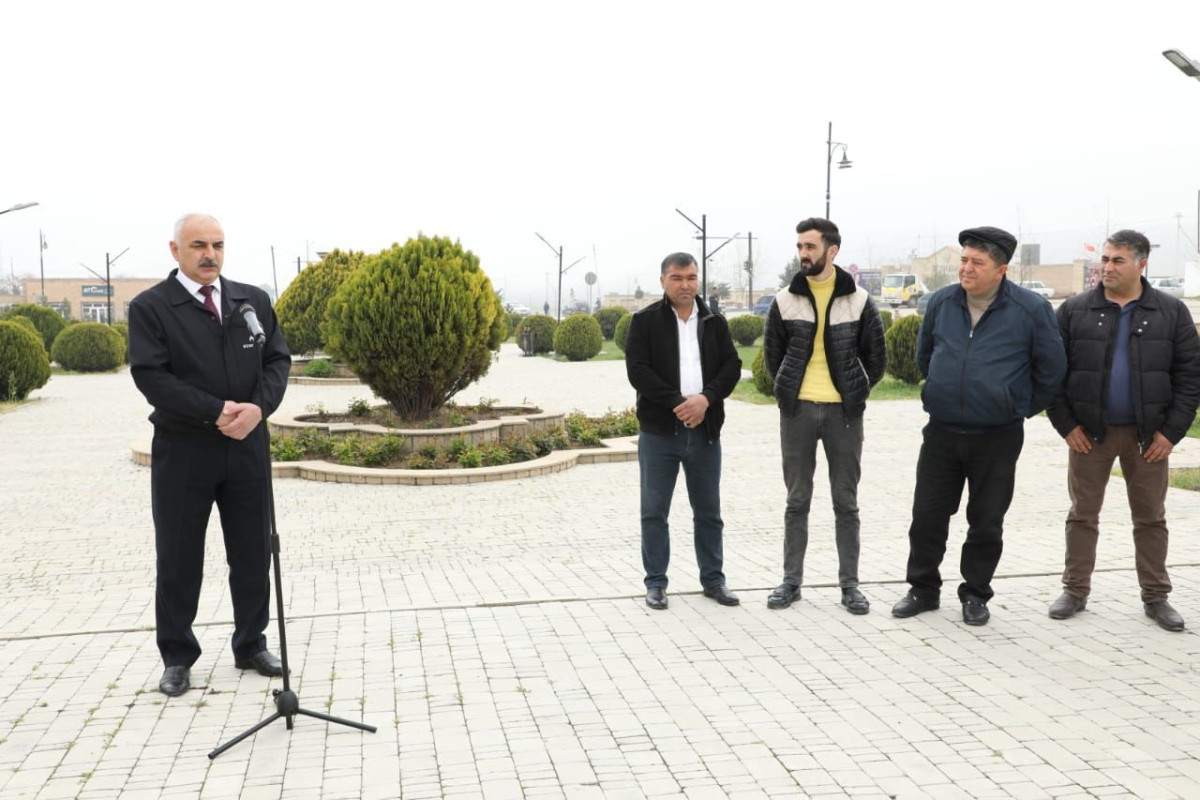 Siyəzən sakinləri qaz xətlərinin çəkilməsi ilə bağlı müraciət edib