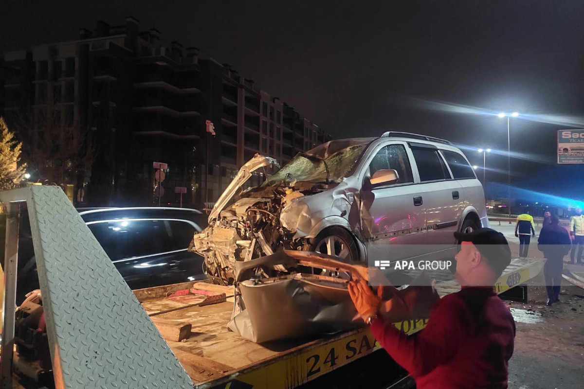 Bakıda yol qəzası zamanı 4 nəfər xəsarət alıb - FOTO 