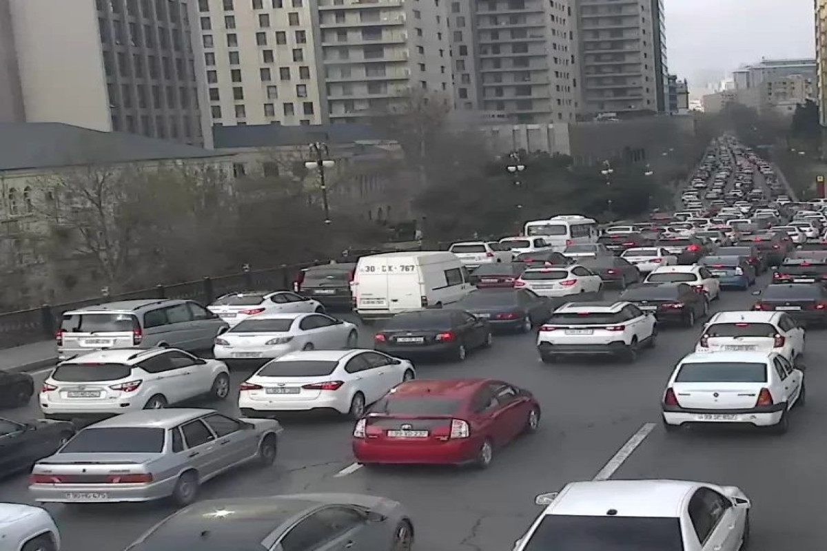 Bakıda sıxlıq müşahidə edilən yollar - SİYAHI 