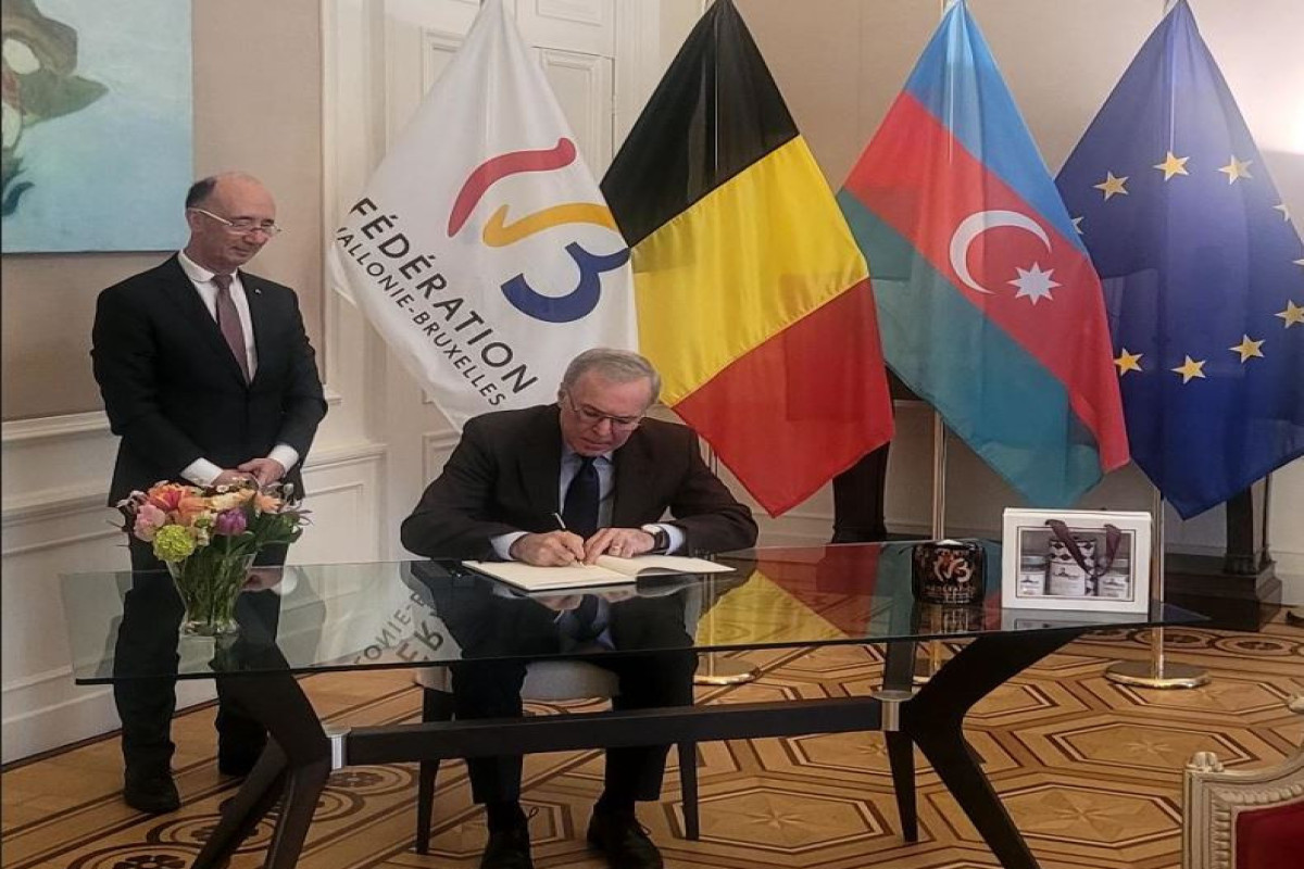 Azərbaycan səfiri Valoniya-Brüssel parlamentinin sədri ilə görüşüb