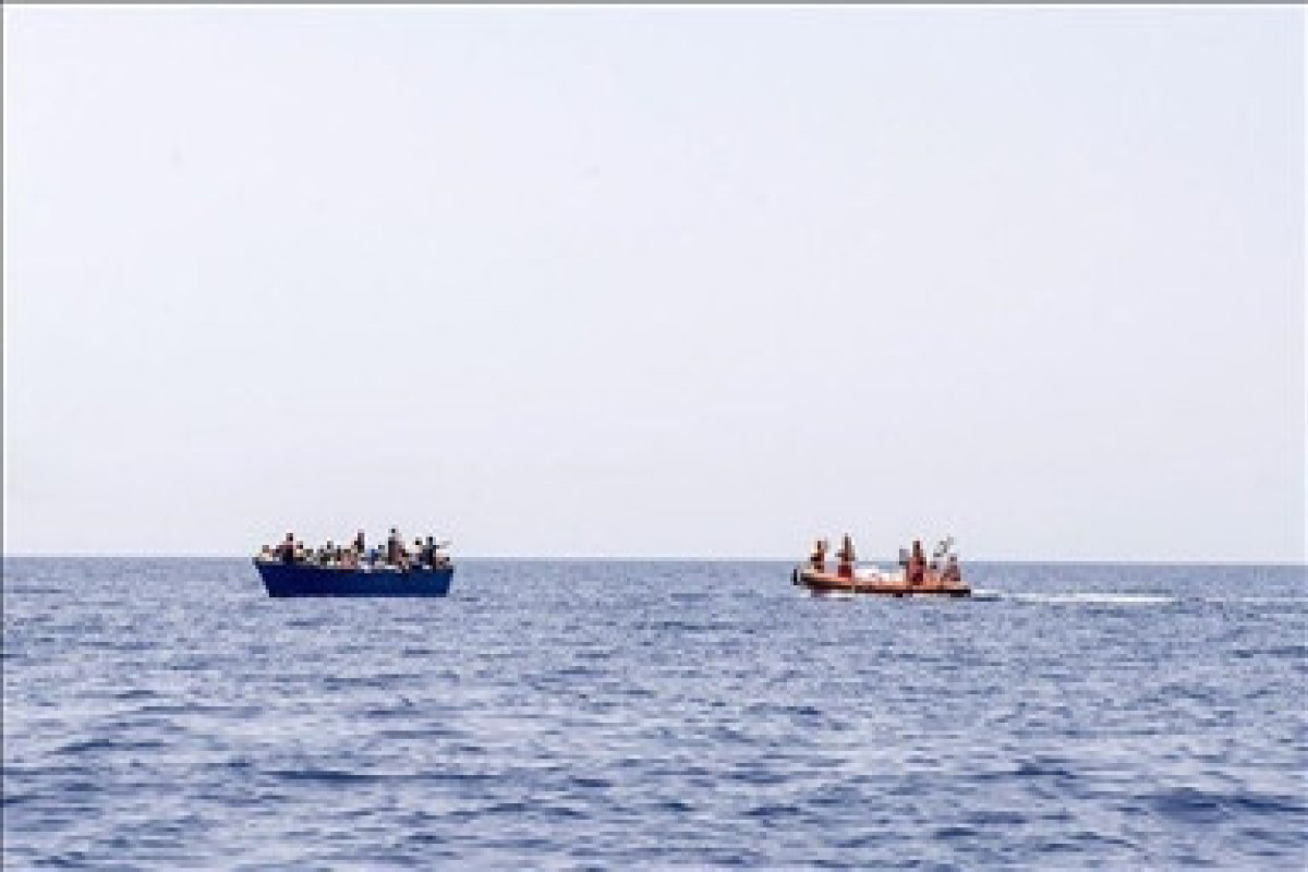 У берегов Туниса перевернулась лодка с мигрантами, пропали без вести не менее 20 человек