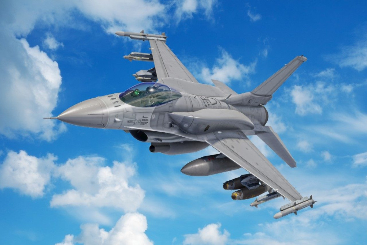 Reznikov əcnəbi F-16 pilotlarını Ukraynada döyüşməyə dəvət edib