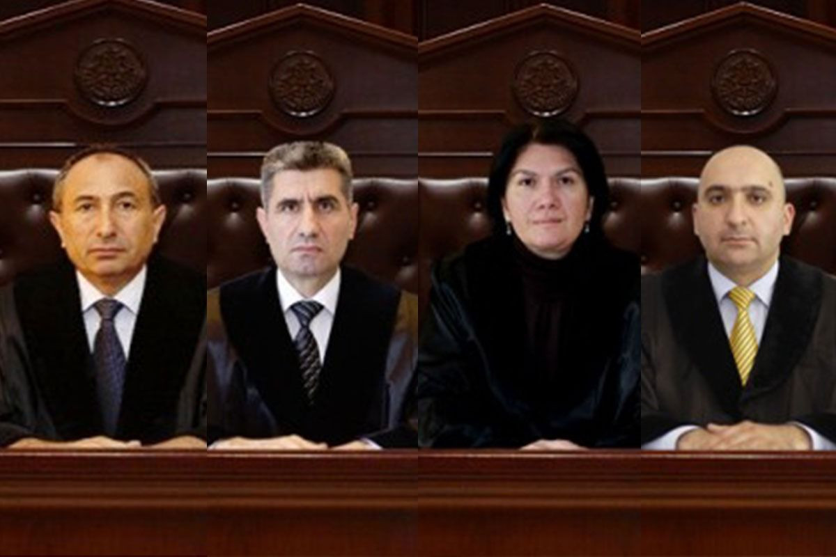 Dörd keçmiş hakim vəkil olub - FOTO 