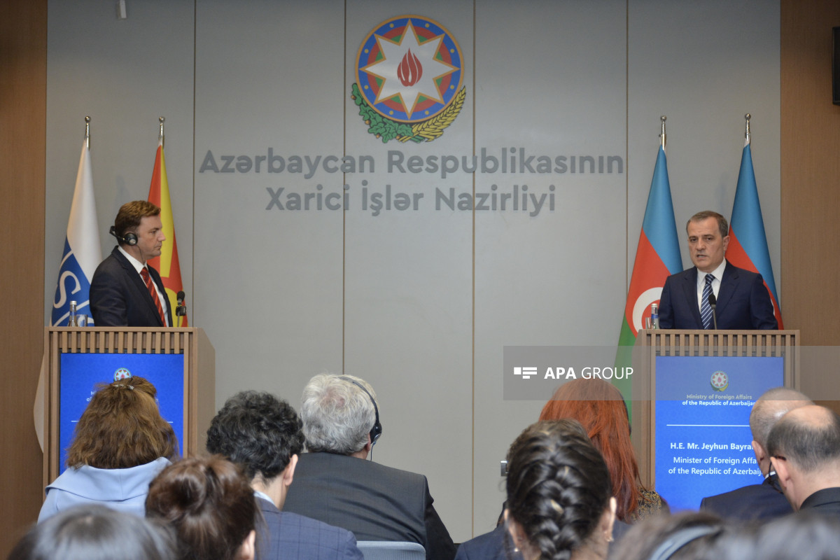 Ceyhun Bayramov: Ermənistanın destruktiv yanaşması nəticəsində dekabrdan bəri fiziki görüşlər olmayıb