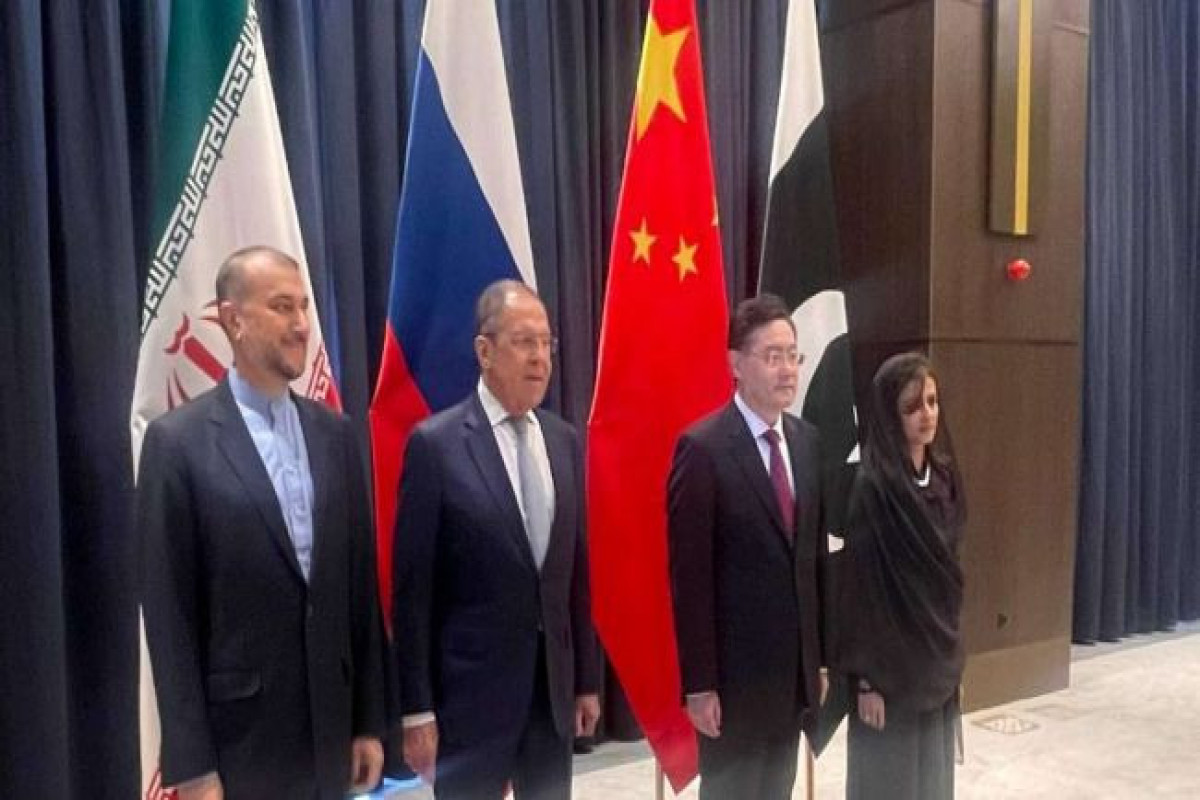 Rusiya, İran, Çin və Pakistan ABŞ-dan Əfqanıstana qarşı sanksiyaları ləğv etməyi tələb edib