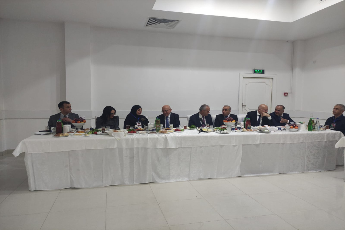 Şəhid ailələri və qazilər üçün iftar süfrəsi açılıb