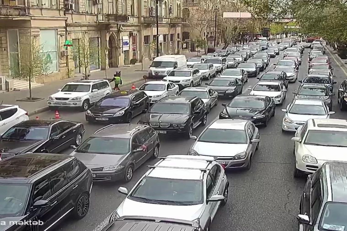 Bakıda sıxlıq müşahidə edilən yollar - SİYAHI 
