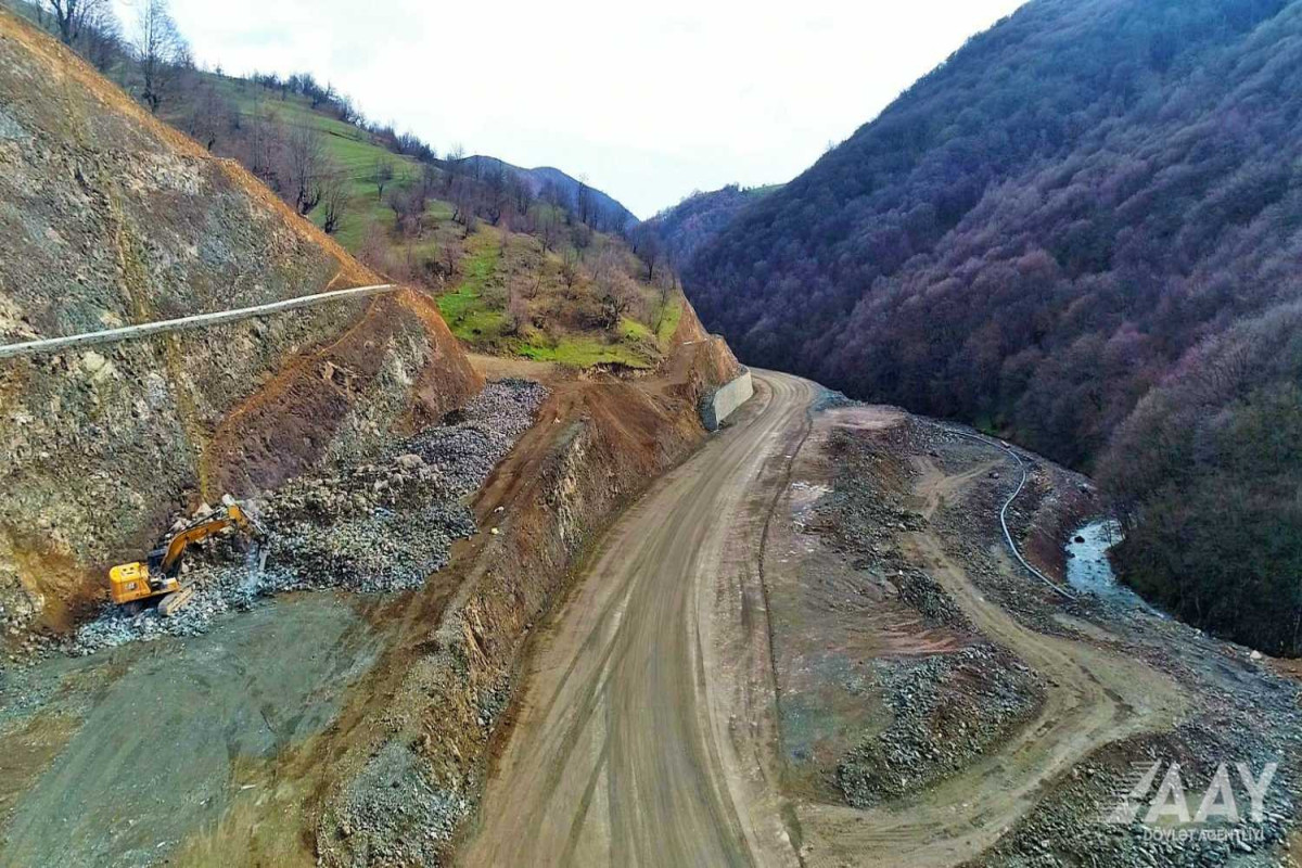 Toğanalı-Kəlbəcər-İstisu yolunun və Murovdağ tunelinin inşası sürətlə davam edir - FOTO - VİDEO 