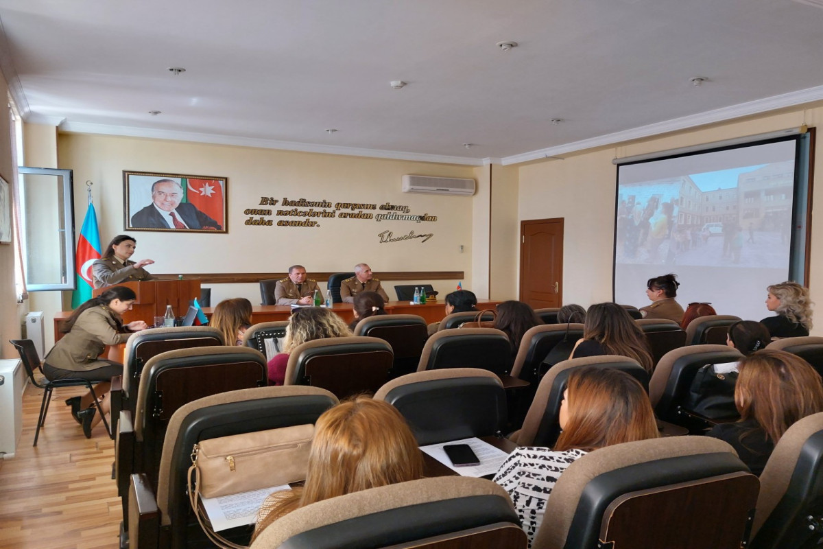 “Fövqəladə hallar zamanı davranış qaydaları” mövzusunda kurs keçirilib