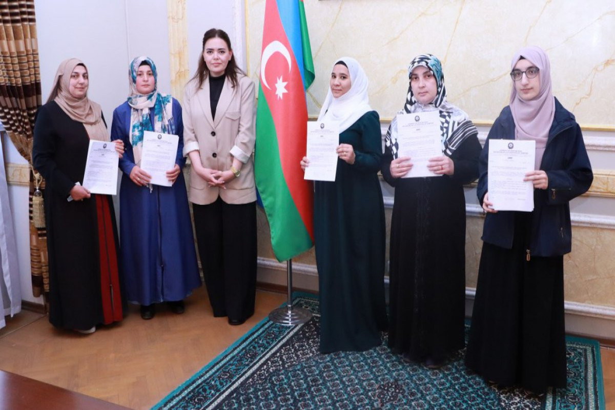 Azərbaycanda məscidlərdə qadın dini ayinlərin icraçılarının sayı 15-ə çatıb