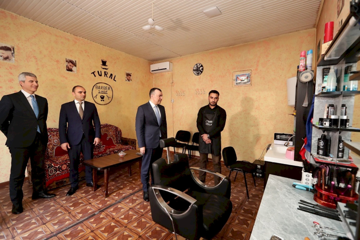 Nazir Kürdəmirdə müharibə iştirakçıları üçün yaradılan təsərrüfatlara baxış keçirib