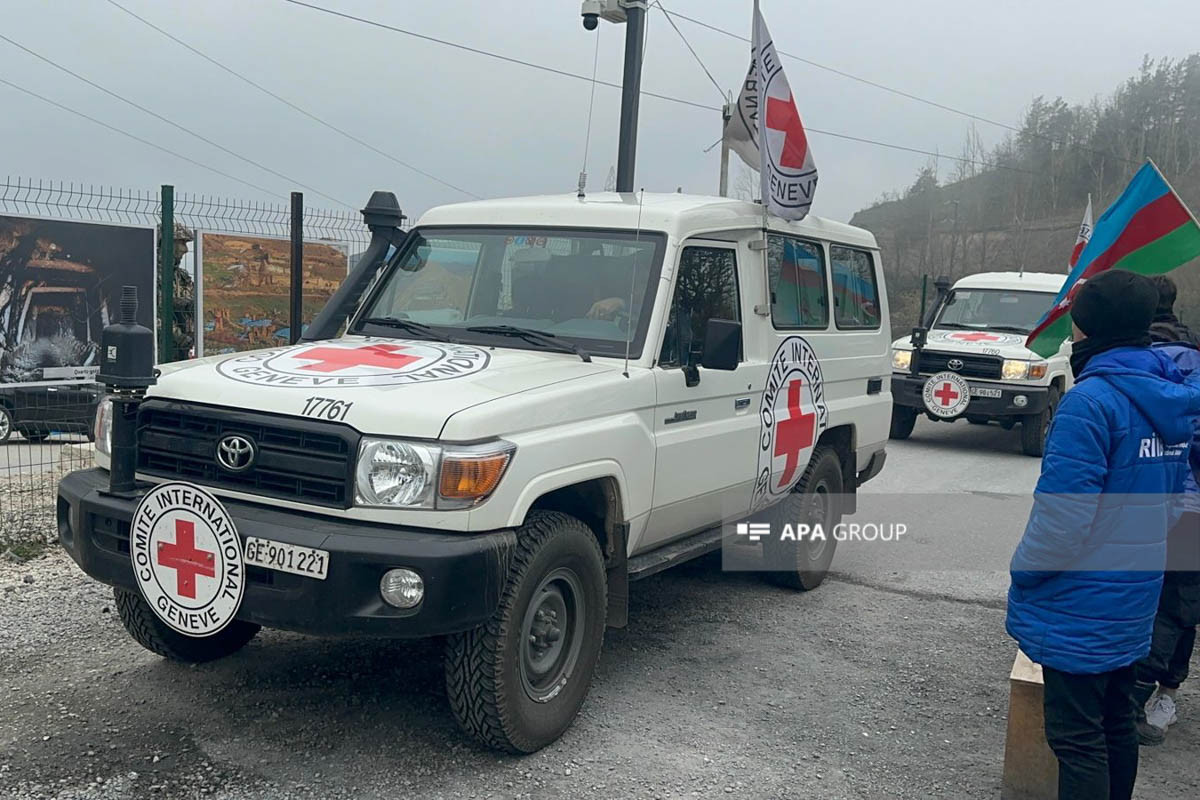 Laçın-Xankəndi yolundan BQXK-nın maşın karvanı keçib - YENİLƏNİB  - FOTO 