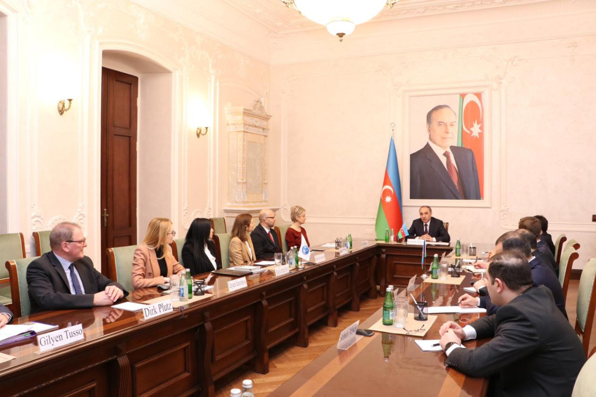 Kamran Əliyev Anti-Korrupsiya Şəbəkəsinin ekspertləri ilə görüşüb - FOTO 