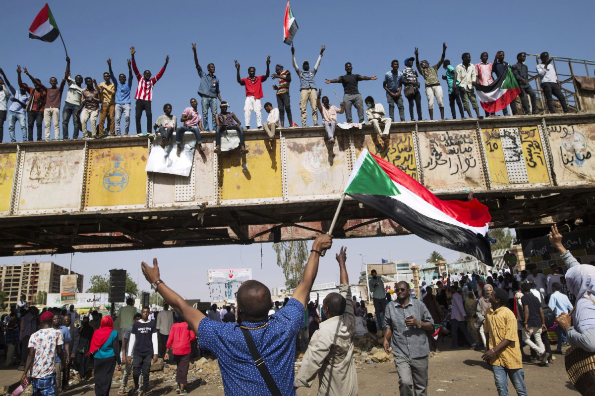 KİV: Sudan ordusu 3 saatlıq atəşkəs elan edəcək