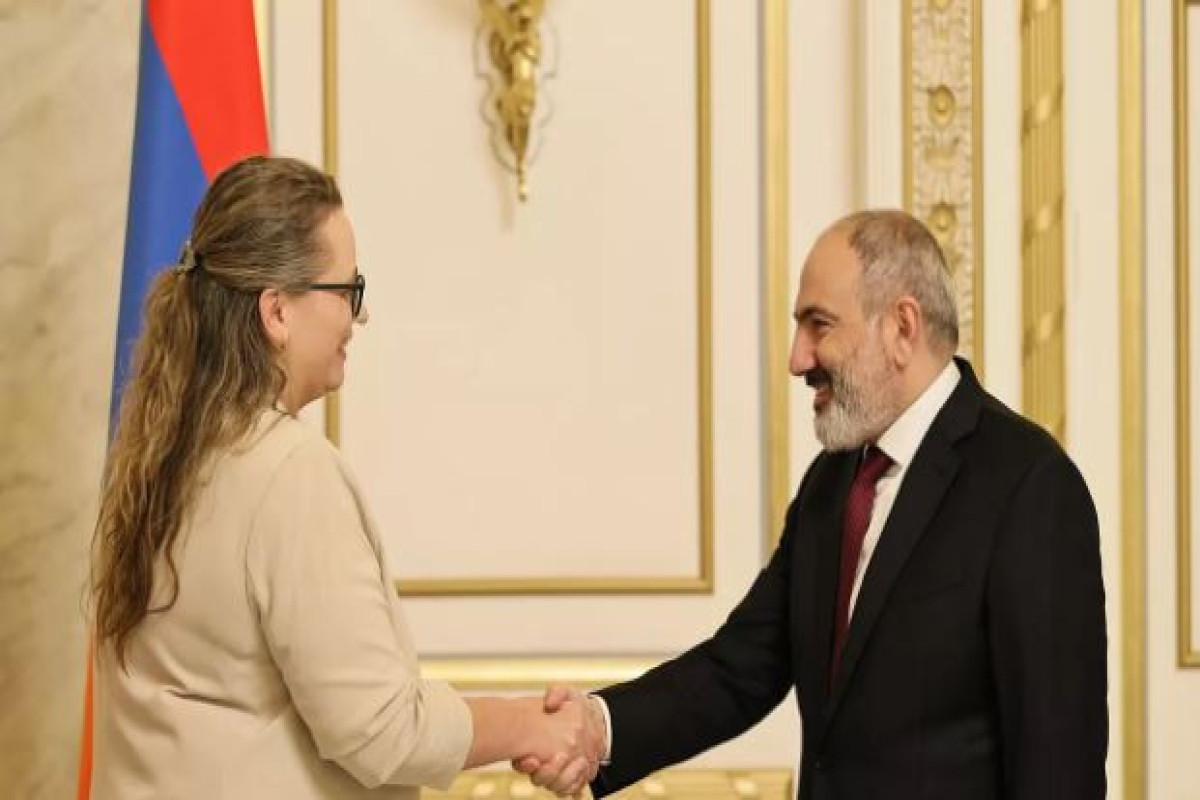 Blinkenin köməkçisinin müavini Paşinyanla görüşüb