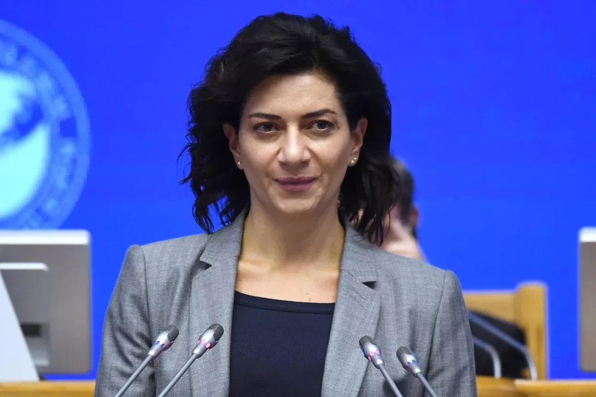 Ermənistan MN Anna Akopyanın 11 min fərari ilə bağlı açıqlamasını şərh etməyib